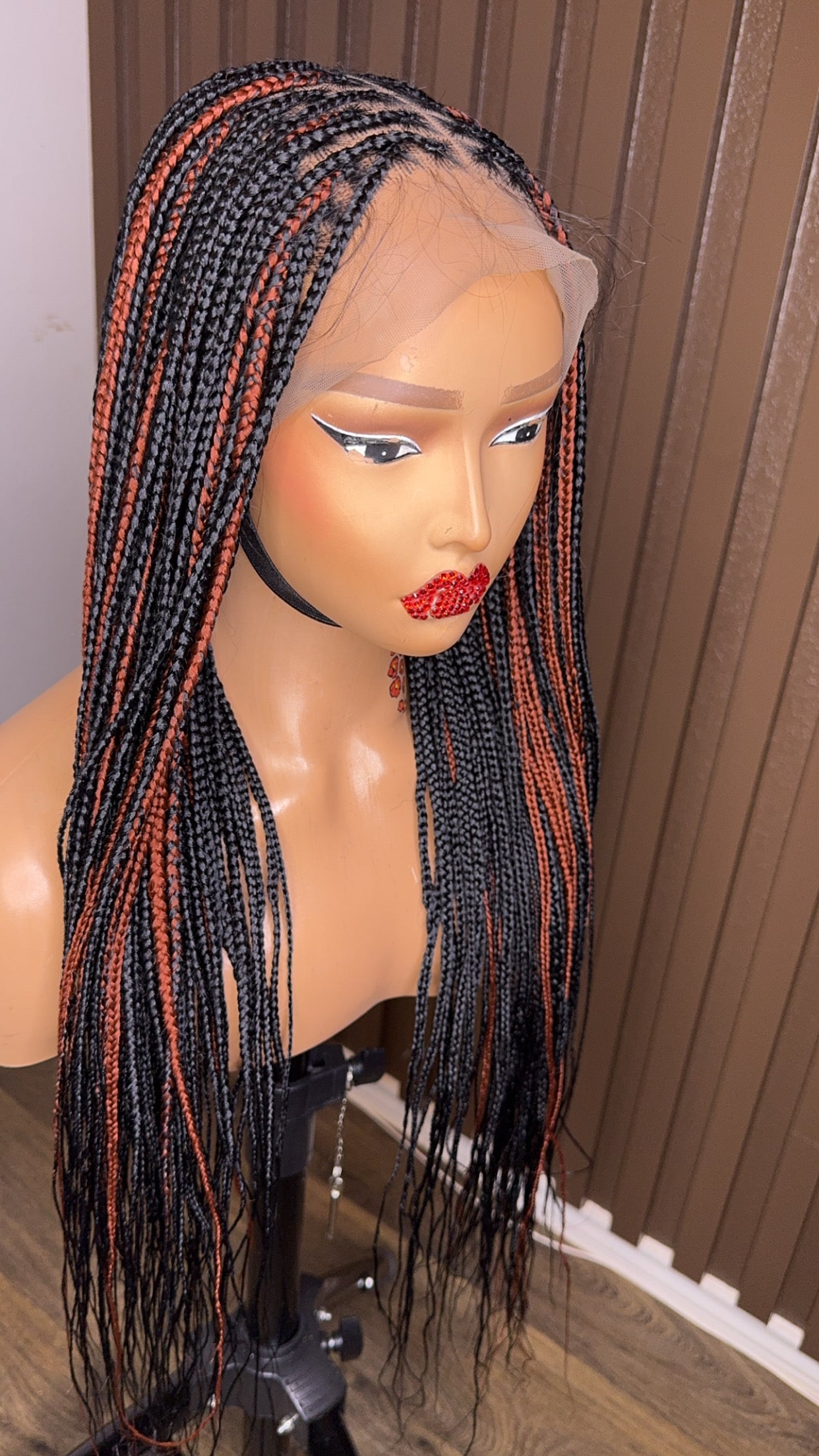 22inches black and brown knotless braids